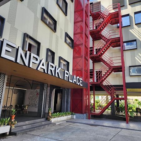 Penpark Place Bangkok Exteriör bild